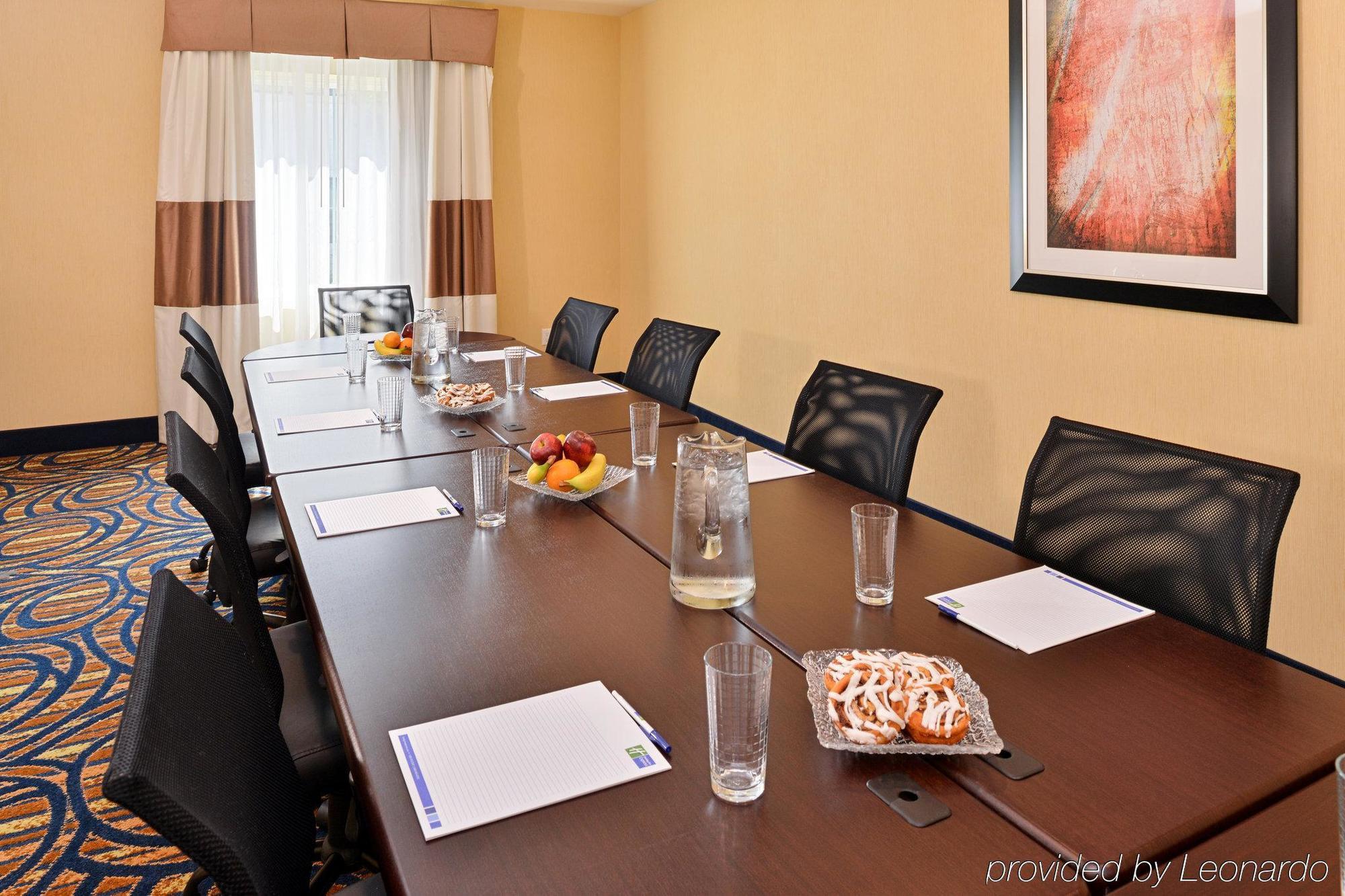 Holiday Inn Express & Suites Peekskill-Lower Hudson Valley By Ihg Eksteriør bilde